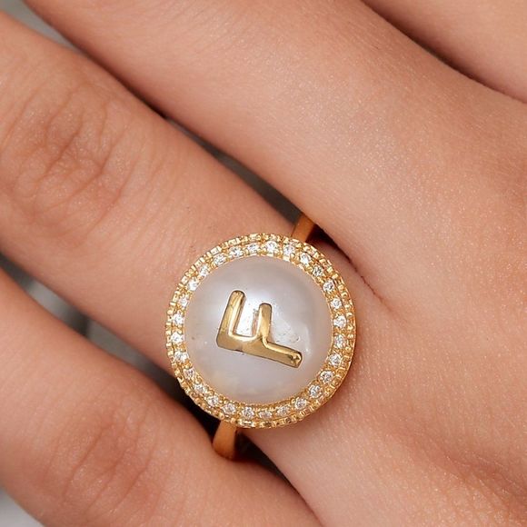 Freshwater Pearl 12mm and Simulated Diamond Initial F Ring in 18K YG Pla… - Picture 3 of 8